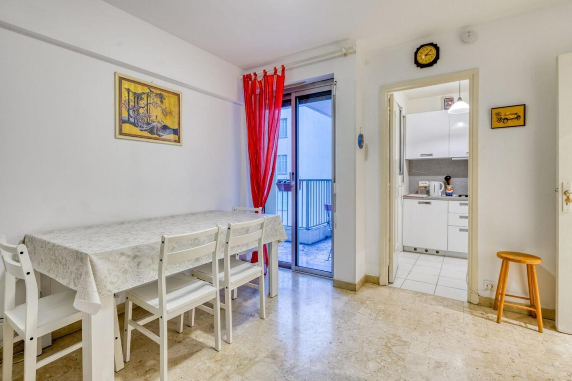 Apartment Studio Close To All Hyper Central Amenities *